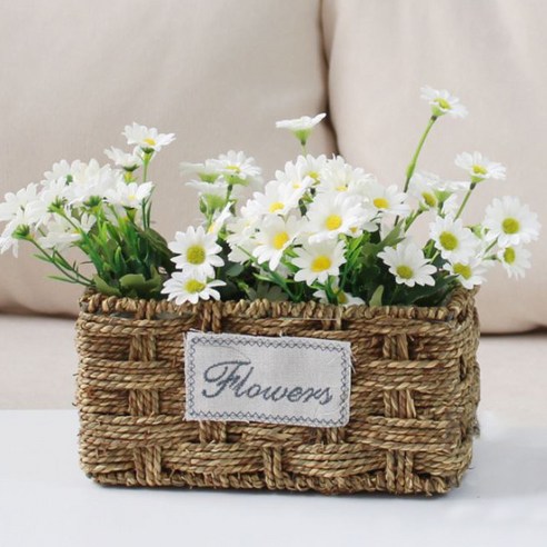 섬세한 손길이 깃든 자연, 자수 포인트 라탄 화분으로 당신의 공간에 온기를 불어넣으세요 라탄꽃바구니