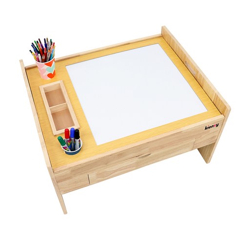 아이 방에 웃음꽃을 피우는 키앤비 원목 보드 블록 테이블