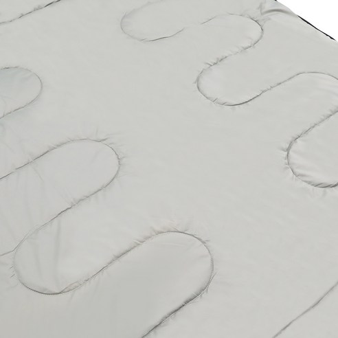 캠핑에 필수적인 편안하고 따뜻한 코멧 봉투형 침낭