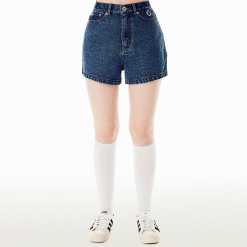 5252바이오아이오아이 여성용 SWIVEL SNAP DENIM SHORTS