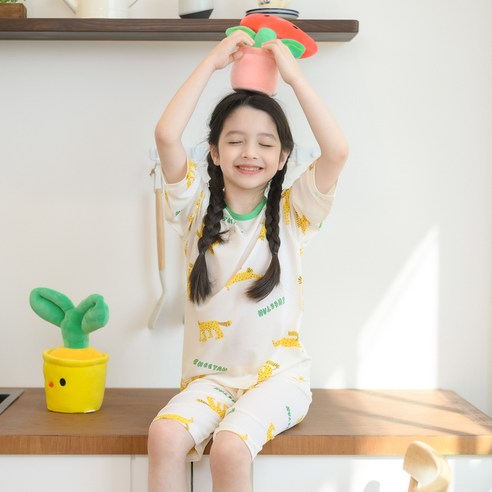 활기 넘치고 편안한 아동용 실내복: 보누맘 옐로치타 7부 에어매쉬