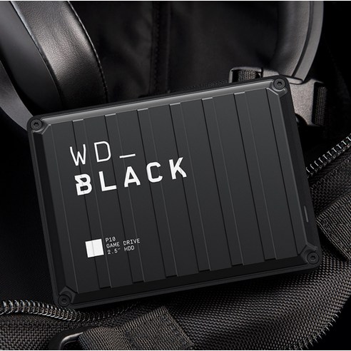 WD Black P10 휴대용 외장하드는 휴대성과 안정성을 동시에 제공하여 사용자들이 데이터를 편리하게 이동하고 저장할 수 있습니다.