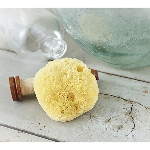 벅벅 문지르는 세안은 이제 그만! 천연 해면으로 부드럽게 피부를 케어하세요.