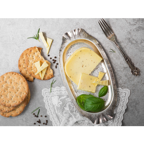 일상에 특별함을 더하는 바시론 트러플 치즈로 미식 경험을 완성하세요.