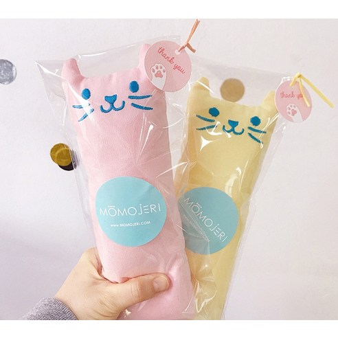 모모제리 마따따비 쿠션: 고양이의 행복을 위한 편안하고 매력적인 침구