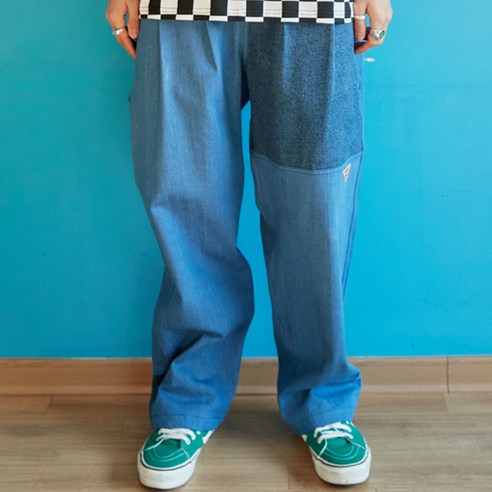 프리키쉬빌딩 AMPLE TUCK LONG PANTS