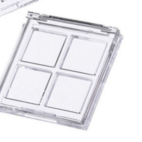 세 번의 터치로 완성하는 깊고 아름다운 눈매, 미샤 트리플 섀도우 모카 베이지