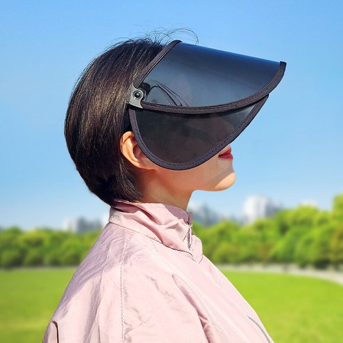 이츠굿텐 썬캡으로 햇볕 아래 자유를 만끽하세요.