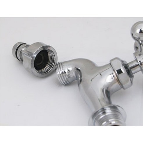 섬세한 감각을 담은 십자 커플링 냉수 수도꼭지로 욕실에 특별한 아름다움을 더하세요.