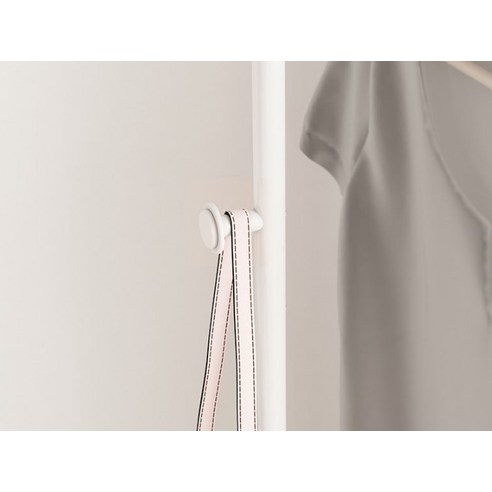 조직 정리를 쉽고 스타일리시하게 만드는 21세기트랜드 행거 2단 트롤리 + 바스켓 2p