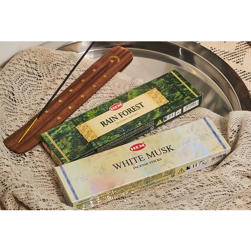 공간을 황홀경으로 물들이는 향의 예술, HEM 골드 에디션 스틱 인센스