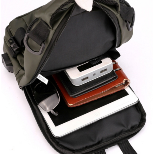 세련됨, 실용성, 내구성이 뛰어난 남성용 숄더 크로스백