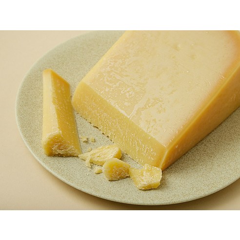 미식가를 사로잡는 깊은 풍미, 그라나 파다노 치즈로 식탁을 풍요롭게!