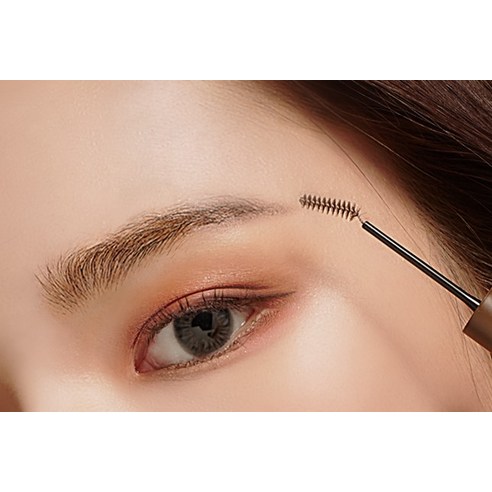 자연스럽고 완벽한 눈썹 메이크업을 위한 필수 아이템