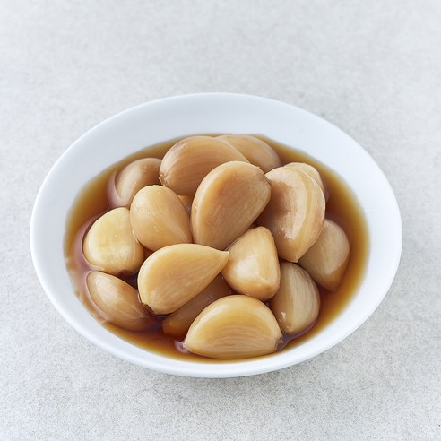 귀찮은 마늘 손질 없이 밥상에 풍성함을 더하는 알마늘 장아찌!