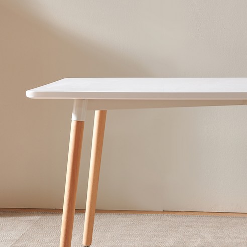 प्राकृतिक आकर्षण और आधुनिक शैली के साथ अपने घर को सजाएं