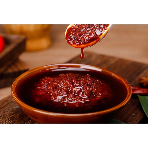 매콤한 맛과 진정한 마라 경험을 위한 차오차이 마라 훠궈 소스