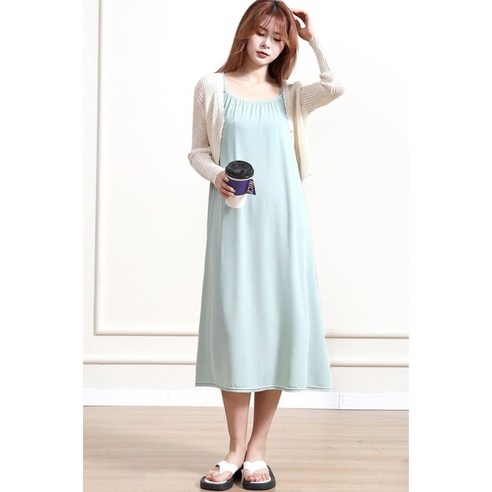 편안함과 스타일을 모두 잡은 여름 홈웨어, 턴키 루즈핏 나시 원피스