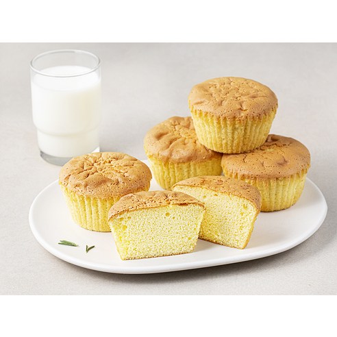 건강한 재료로 만든 부드러운 쌀 카스테라