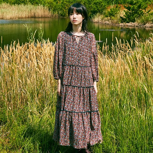 오앨 FLOWER PATTERN SHIRRING DRESS