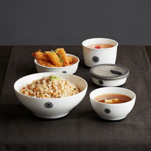 고급스러움과 실용성을 겸비한 여름철 냉면의 완벽한 조합