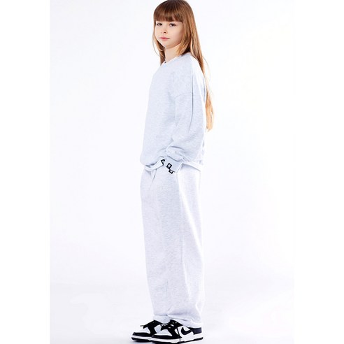 國中 時尚 男孩 女孩 普通 衣服 上下衣服 褲子 套裝 國中