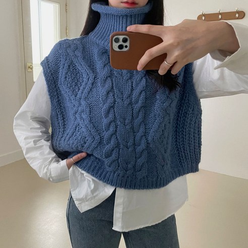 플렌데이 따뜻한 터틀넥 꽈배기 니트 조끼