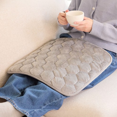 포근한 온기로 겨울을 녹이는 한울 USB 극세사 온열방석 HW-1107