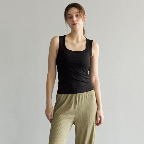 편안함과 스타일을 동시에, 티에스에이치 에센셜 브라탑으로 자유로운 일상을!