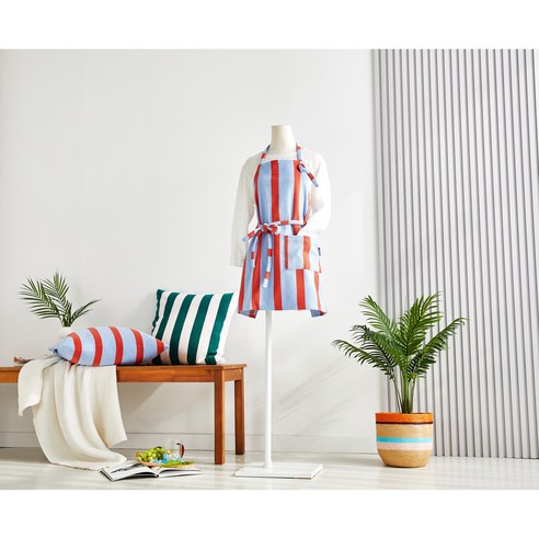 산뜻한 디자인과 쾌적함으로 요리가 즐거워지는 썸머 스트라이프 앞치마