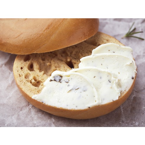 향긋한 바질 향으로 식탁을 풍성하게, 비욘드 바질 크림치즈