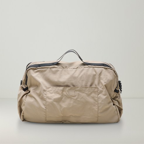 편안하고 세련된 여행을 위한 패리티 폴더블 보스턴백