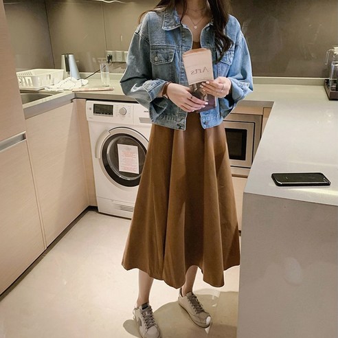 女款跨季短版牛仔夾克 女式跨季夾克 女式短版牛仔夾克 跨季女式牛仔夾克 跨季牛仔夾克 日常牛仔夾克 簡約牛仔夾克