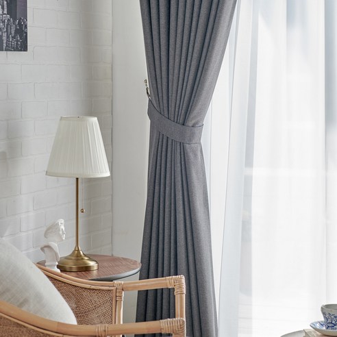 눈부신 햇살은 막고, 꿀잠은 더하고! 린넨룩 암막 커튼으로 삶의 질을 높여보세요.