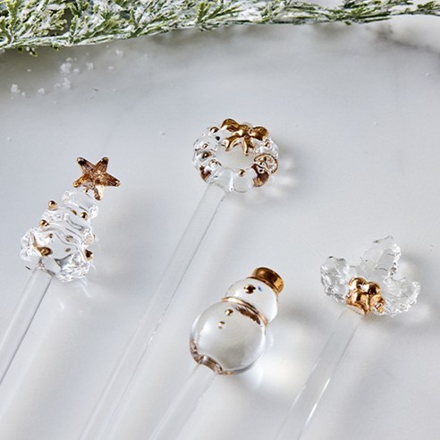 겨울밤의 황홀경을 선사하는 칵테일 시간