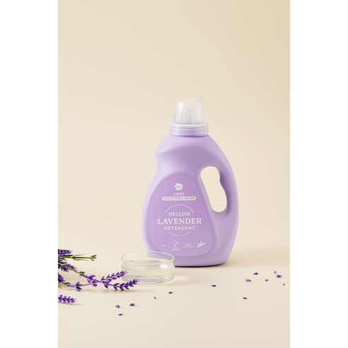 향긋한 라벤더 향으로 깨끗하고 포근한 세탁 경험을 선사하는 그린핑거 부드러운 라벤더 세탁세제