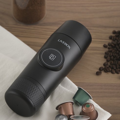 휴대성과 전문성을 결합한 혁신적인 에스프레소 경험