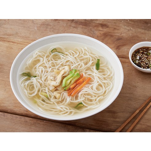 간편하게 즐기는 깊고 따뜻한 추억의 맛, 면사랑 멸치국수