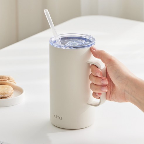 편리한 클리나 이지 머그 스텐레스 보온보냉 텀블러로 하루 종일 음료를 완벽한 온도로 즐기세요.