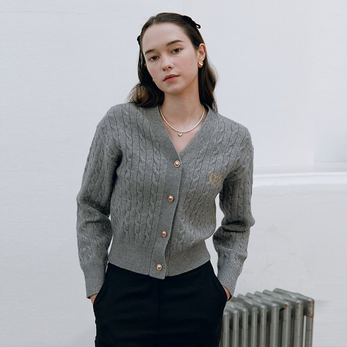 로라로라 여성용 V NECK CABLE CARDIGAN