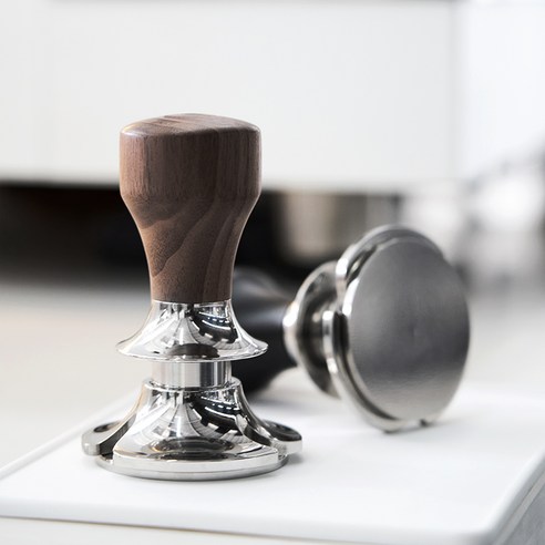 자동화된 템핑을 통한 일관된 커피 추출 혁명