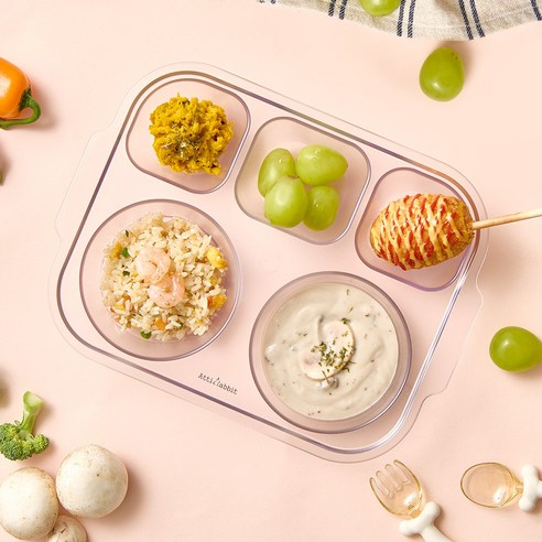 안전하고 즐거운 식사, 아띠래빗 유아용 식판이 함께합니다.