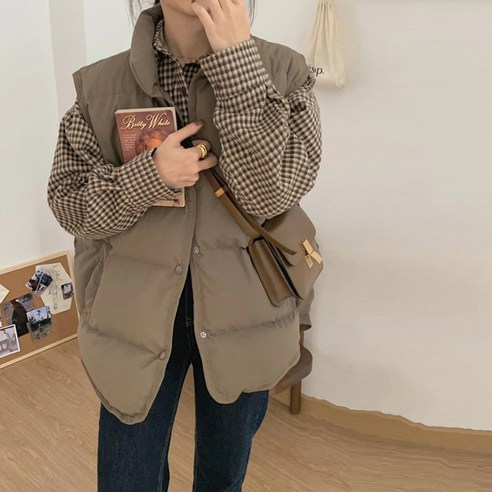데일리룩의 필수품: 따뜻하고 세련된 앤드스타일 패딩 베스트