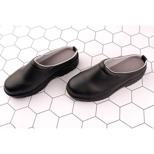 안전과 스타일을 완벽하게 조화한 레트로무드 주방 슬리퍼형 안전화