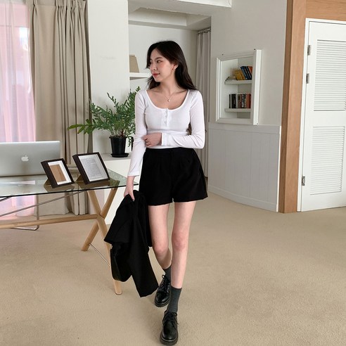 女 時尚 服裝 上衣 長袖 t卹 成年女性 成年女性 女士 女人 女士 女士 女裝 服裝 女裝 女裝 長袖 春季 秋季 季節