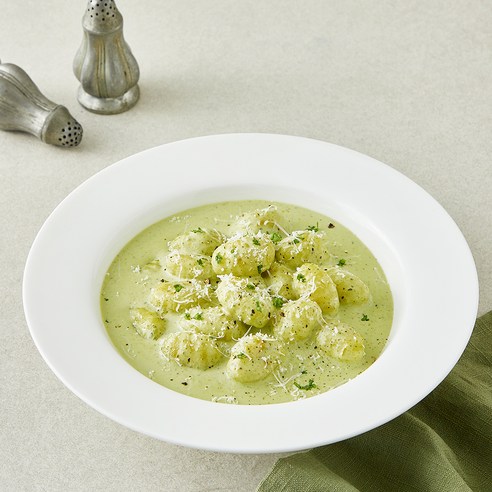 쫀득한 행복, 애슐리 바질크림 뇨끼 파타타로 즐기는 나만의 이탈리아