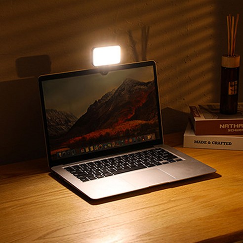 어둠 속에서도 빛나는 당신을 위한 휴대용 LED 조명