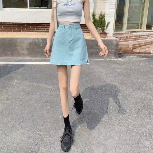 女  時尚  服裝  下裝  短褲  成年女性  成年女性  婦女  女人  淑女