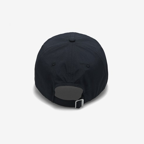 스타일과 편안함을 모두 잡은 뉴발란스 플라잉로고 나일론 볼캡!