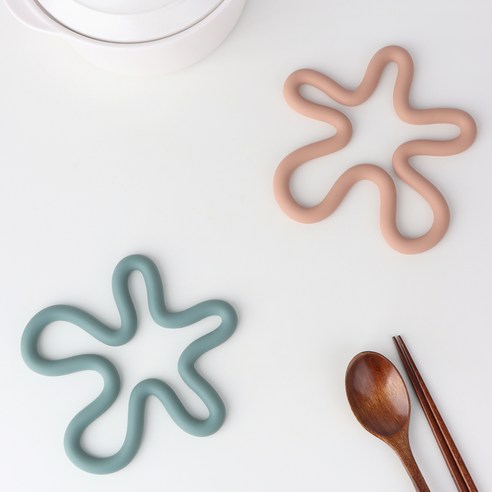 촌스러움 속에 숨겨진 매력, 어글리 플라워 냄비 받침으로 주방에 생기를 더하세요!